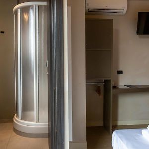 Camera standard con letto king size